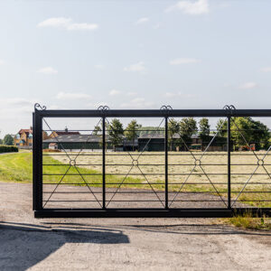 The Dorset Farm Estate Fencing | More - Electric Gate