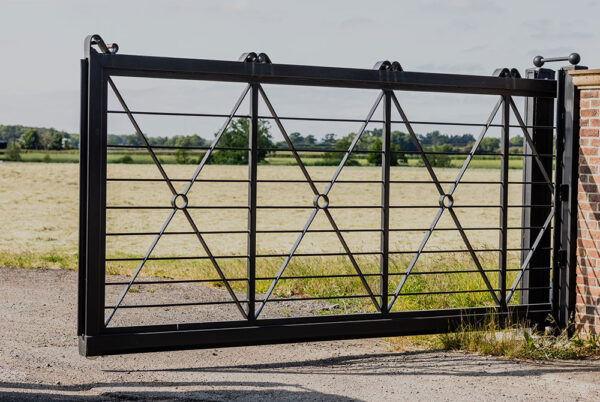 The Dorset Farm Estate Fencing | More - Electric Gate