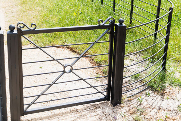 The Dorset Farm Estate Fencing | Stock Gates - 4ft