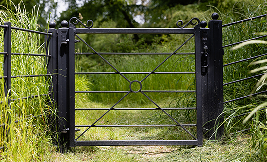 The Dorset Farm Estate Fencing | Stock Gates